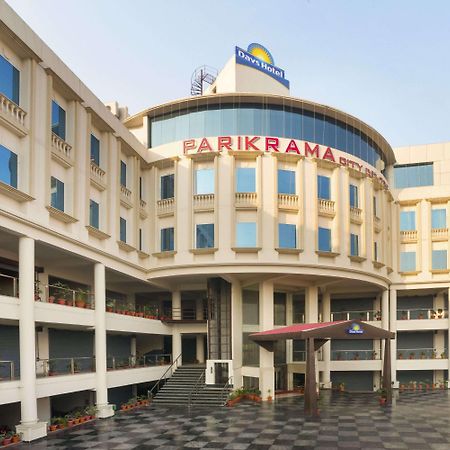 Days Hotel By Wyndham, Dźalandhar Zewnętrze zdjęcie