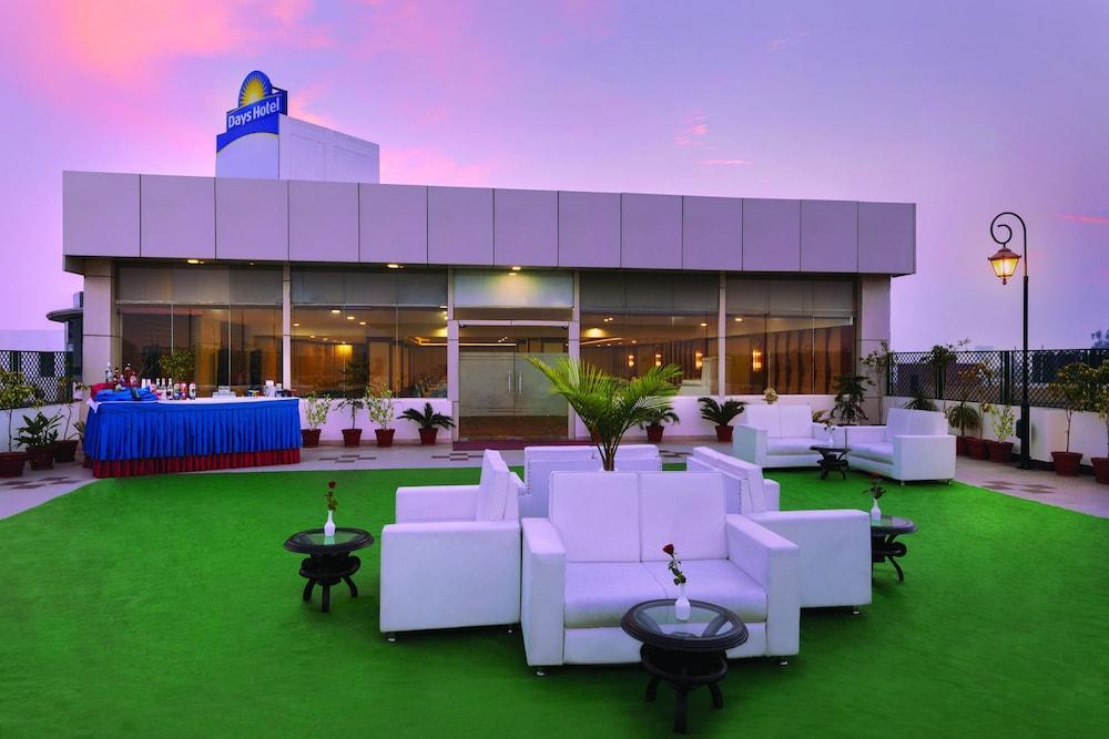 Days Hotel By Wyndham, Dźalandhar Zewnętrze zdjęcie