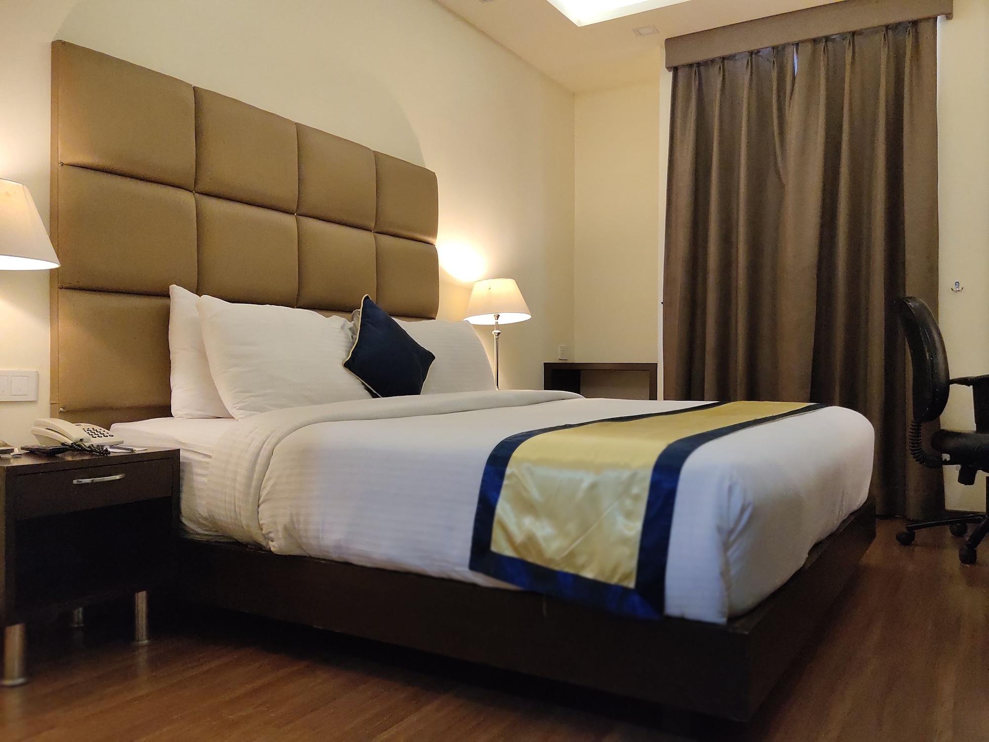 Days Hotel By Wyndham, Dźalandhar Zewnętrze zdjęcie