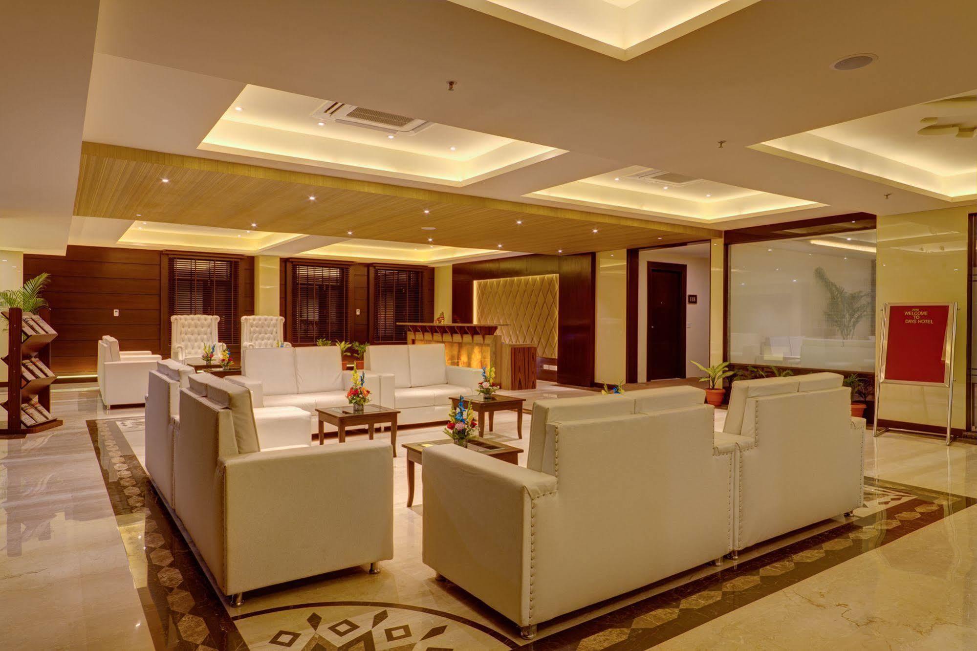Days Hotel By Wyndham, Dźalandhar Zewnętrze zdjęcie